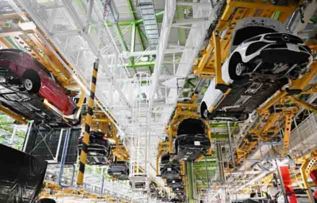 Стало известно, какие автогиганты отказались от перехода на электромобили