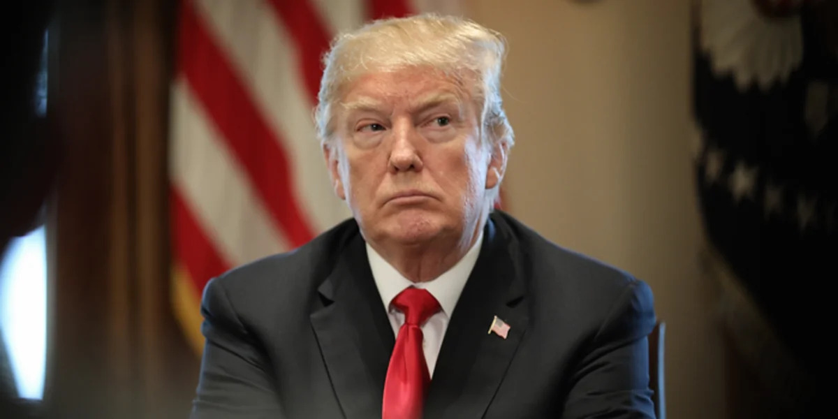СМИ: Трамп готов ввести войска в Иран, но не спешит с таким решением
