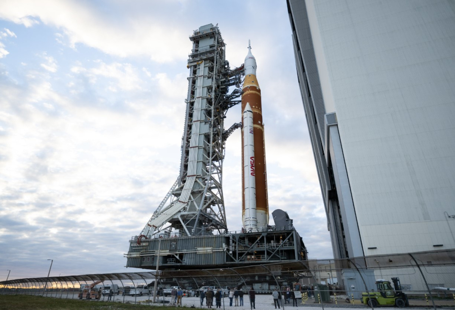 НАСА приступило к обратному отсчету перед запуском миссии Artemis II