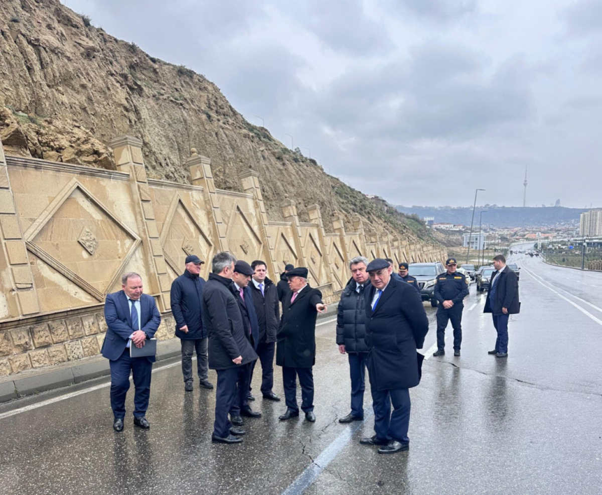 Угроза оползня в Баку растет