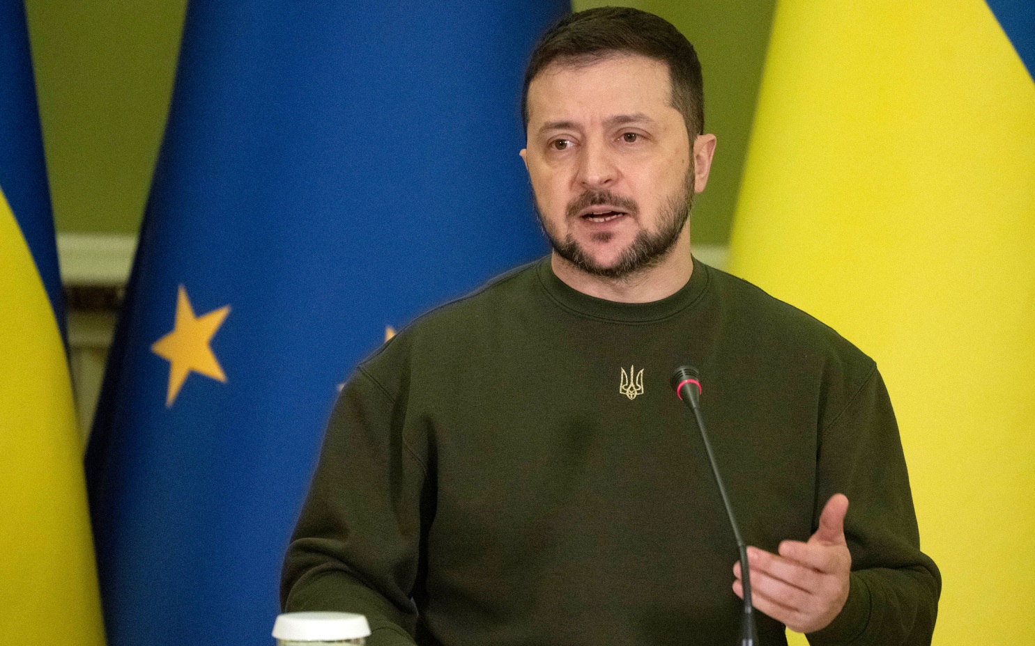 Зеленский намерен разместить в Украине военные базы США
