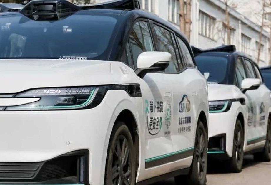 Китай распорядился провести проверки роботакси после ДТП