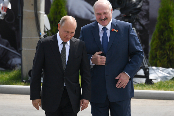 Лукашенко назвал Путина «императором»