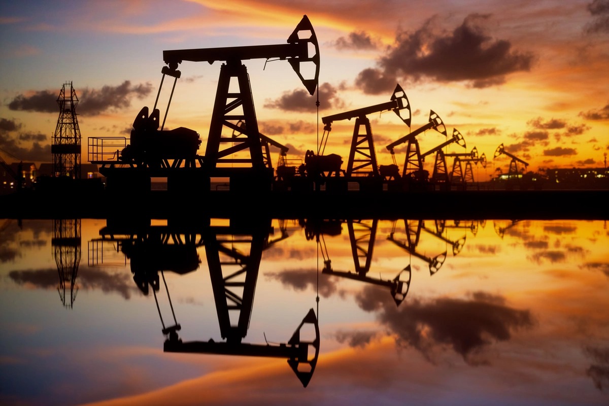 Нефть марки Brent растет, а Azeri Light подешевела