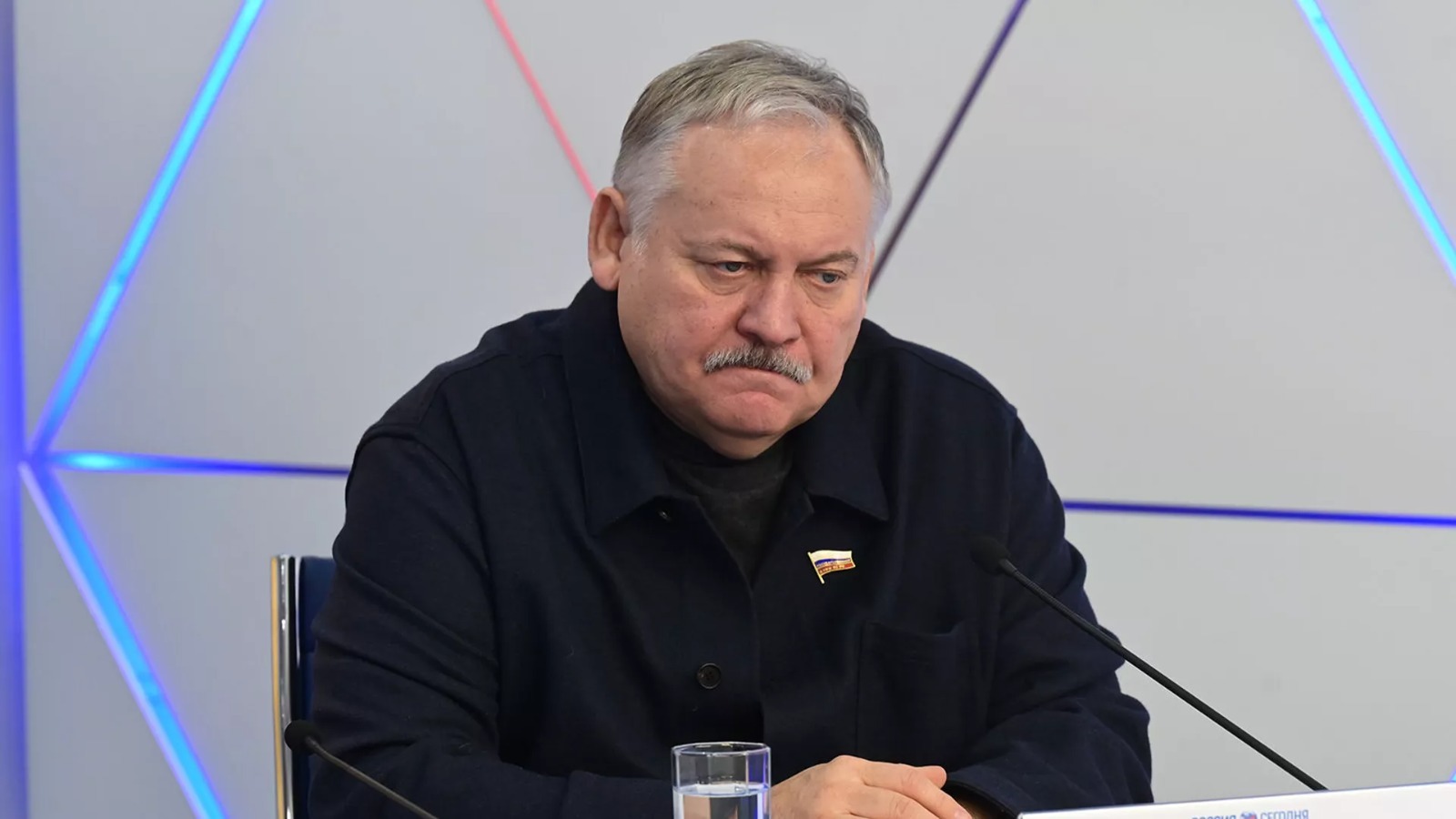 «Красные линии», которых не видно