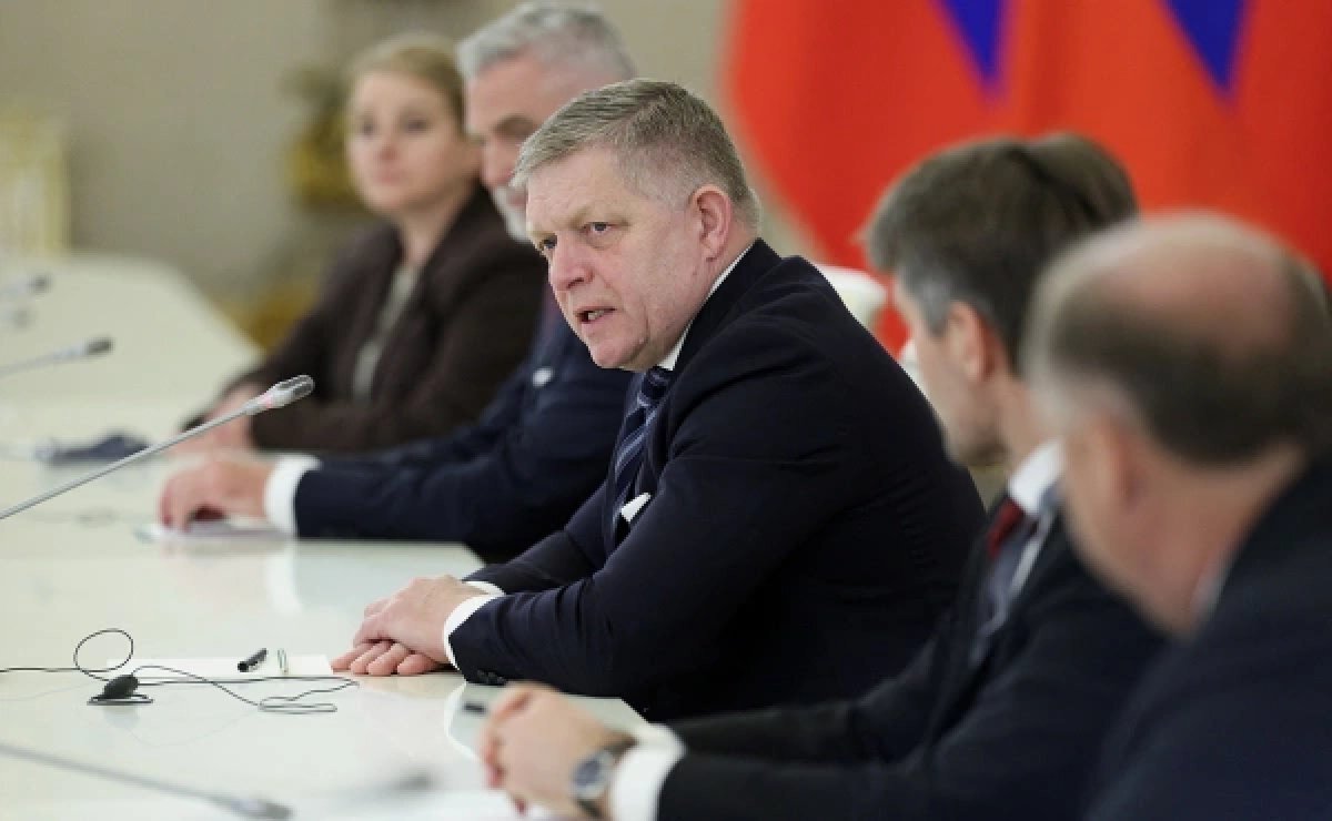 Фицо после визита в Москву: Зеленский должен позвонить Путину