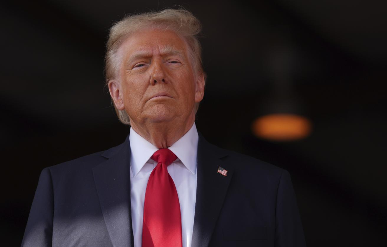 Трамп не навестил в военном госпитале раненных в Иране военнослужащих