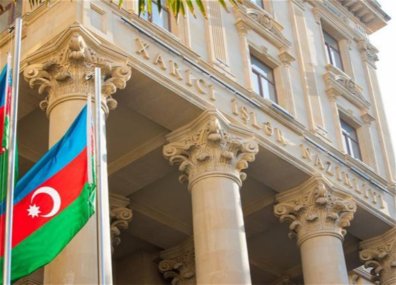 Азербайджан поздравил Швецию с национальным праздником