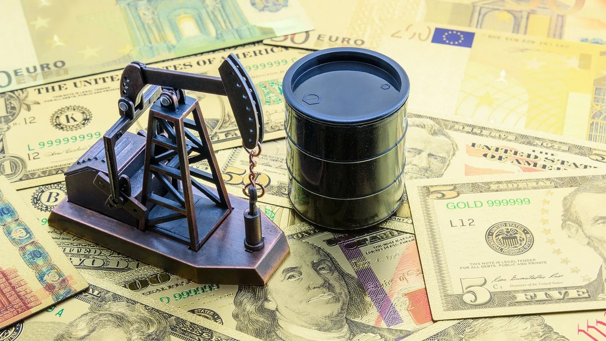Brent теряет более 1% в ходе торгов