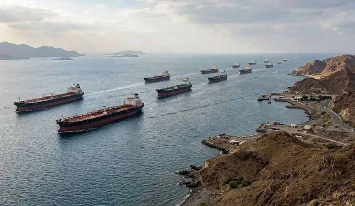 В Ормузе появится временный морской коридор