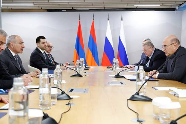 Пашинян договорился с Мишустиным