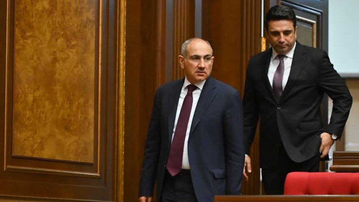 Пашинян отказал Симоняну и ждет «жестких мер» от Москвы