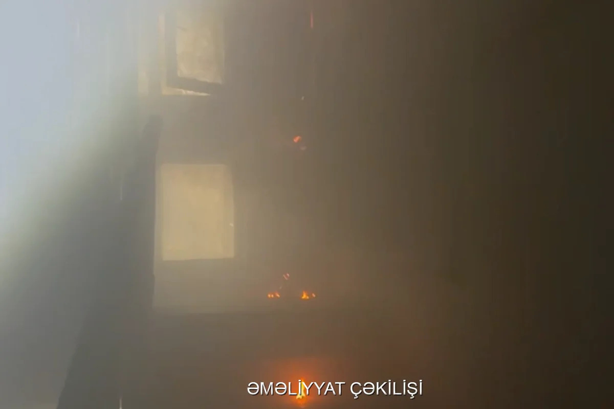 В Сумгайыте в жилом доме произошел пожар, жильцы эвакуированы