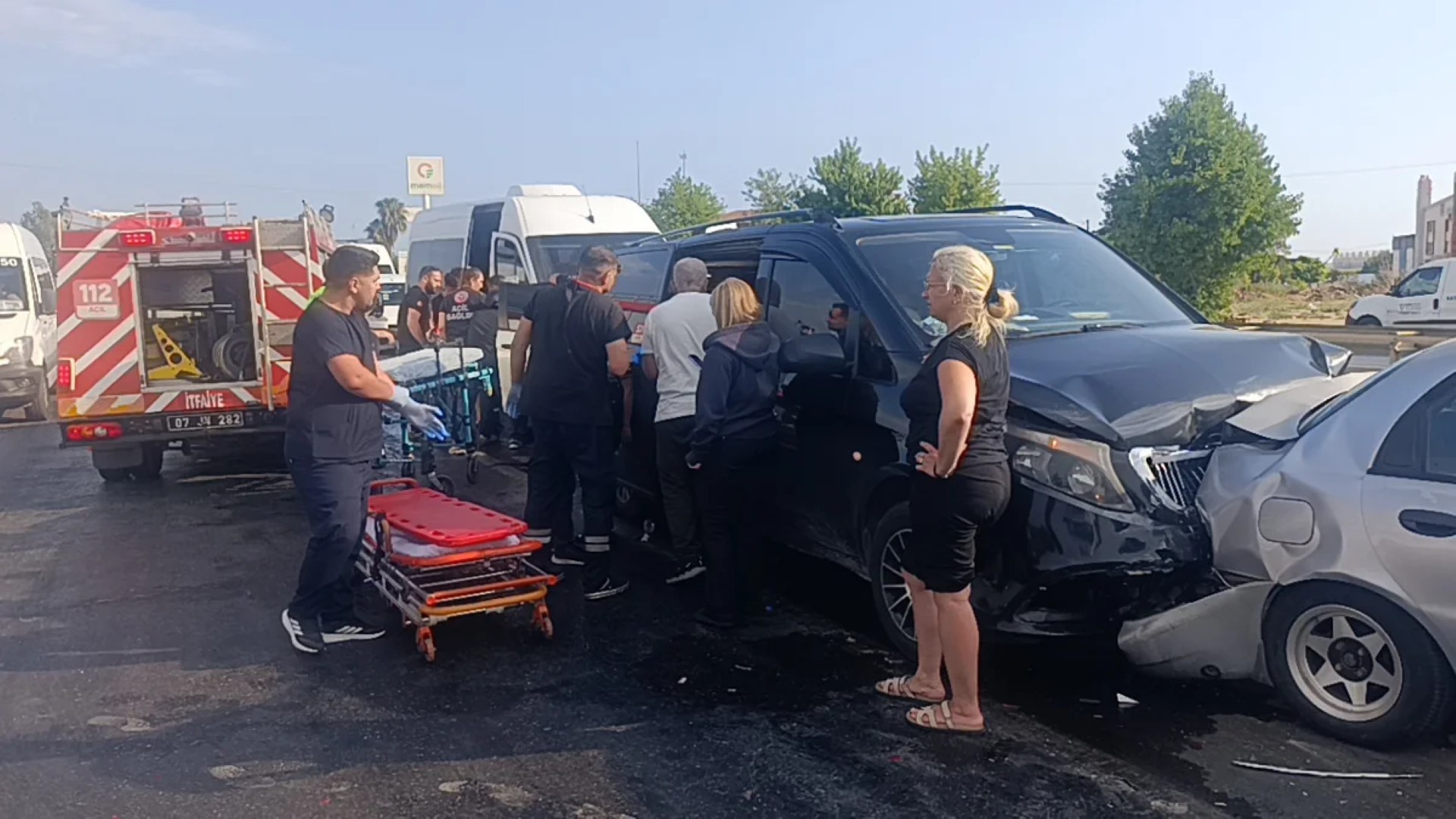 В Турции столкнулись 6 автомобилей, пострадали 17 человек