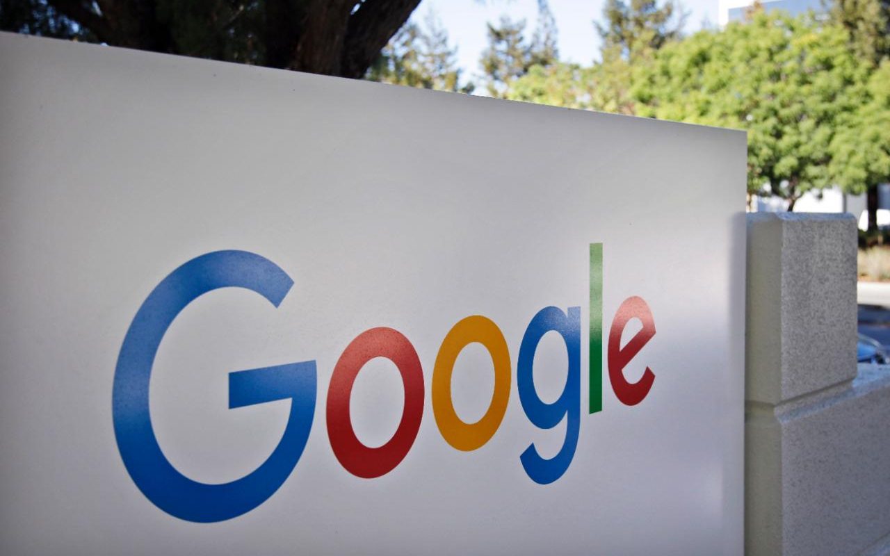 Google переименовал озеро Онтарио в «озеро Америка»
