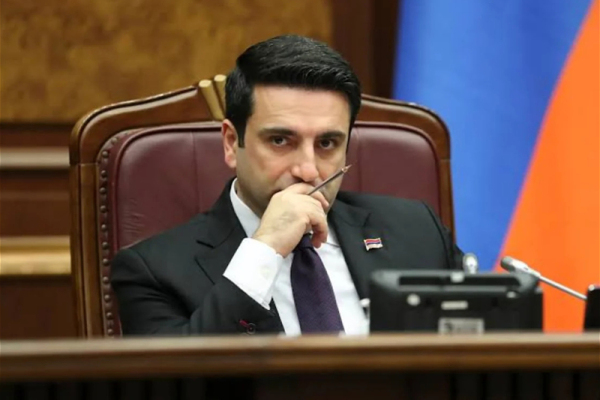 Ален Симонян не исключил визит в Азербайджан