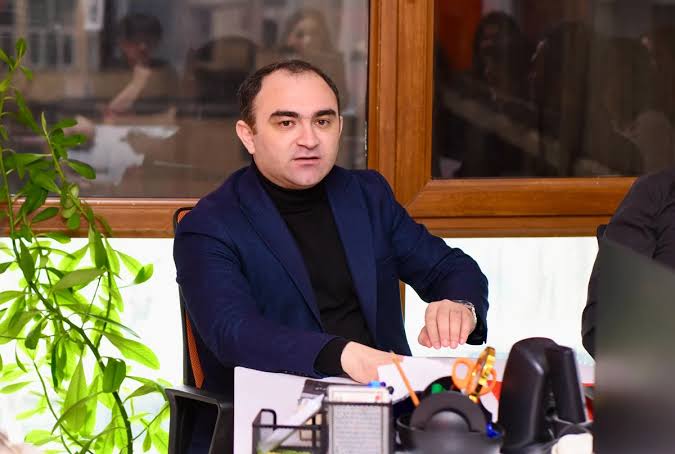 Театр человеческого достоинства