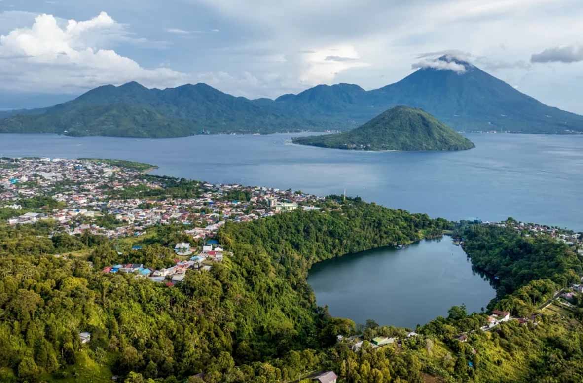 Сильное землетрясение произошло на острове Малуку в Индонезии