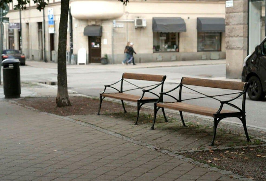 В Стокгольме похитили парковые скамейки на миллион крон