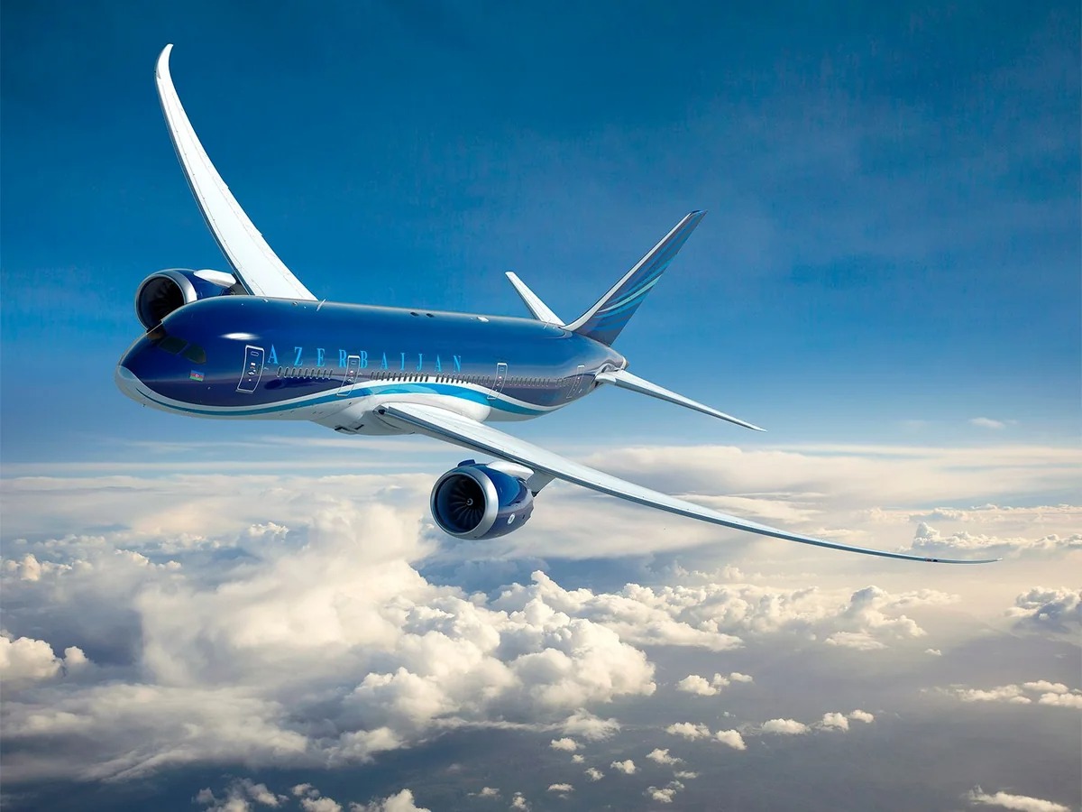 Ряд рейсов AZAL Баку - Нахчыван - Баку отложен из-за погоды