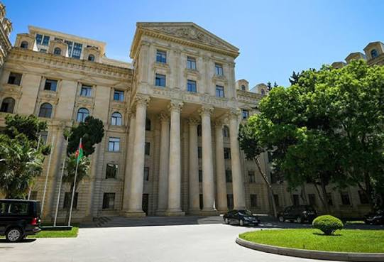МИД Азербайджана резко осадил главу французской дипломатии
