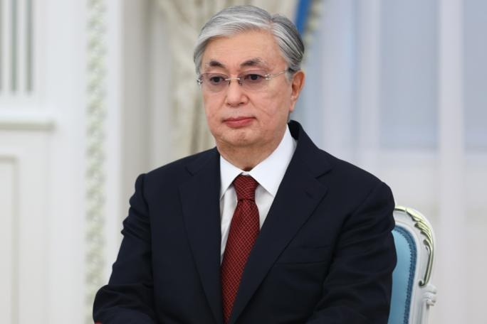 Токаев поставил задачи по повышению готовности ВС Казахстана
